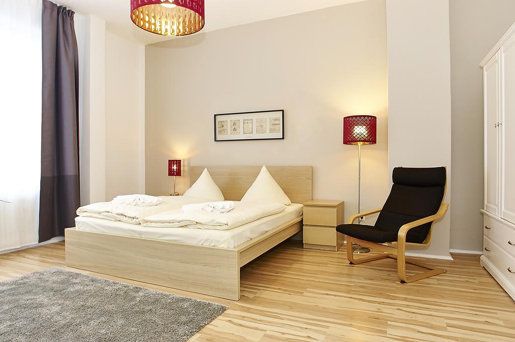 Bearlincity - Center West * Berlino