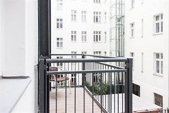 Bearlincity - Center West * Berlino