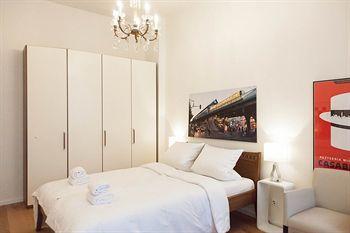 Bearlincity - Center West * Berlino